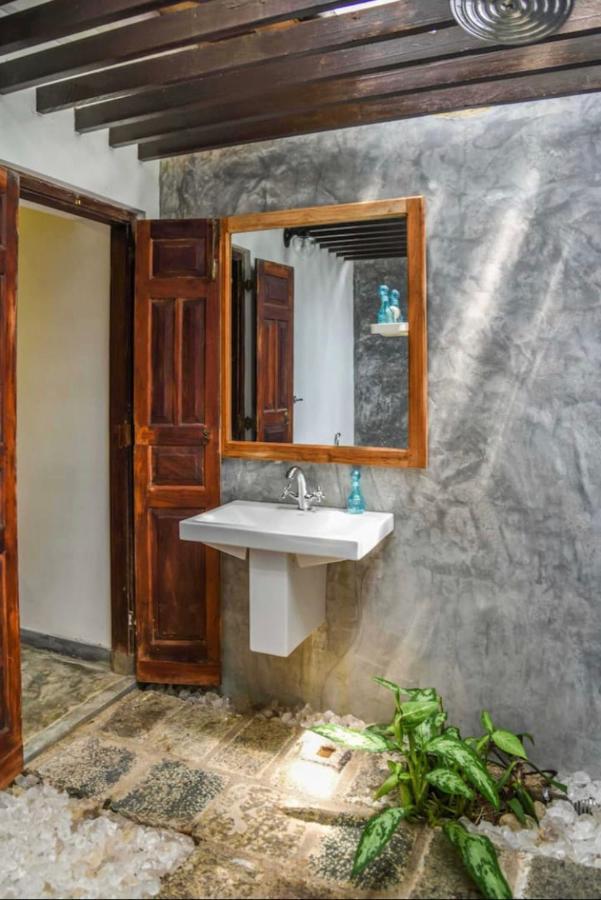 Antique Ceylon Villa Ahangama Εξωτερικό φωτογραφία